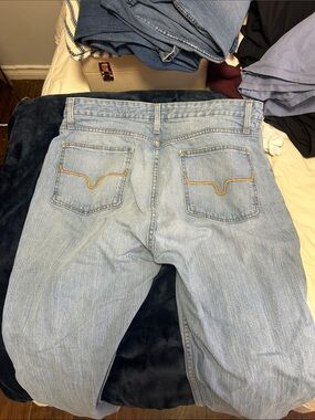 Light blue Kim’s ranch jeans Jennifer’s brand new worn once